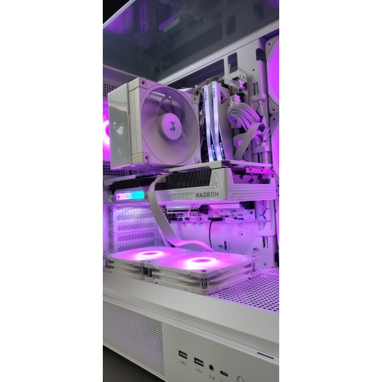 Komputer do gier Prism AMD Ryzen 5 7500F 32GB DDR5 RX 9060 XT 1TB 650W  W11Pro biała